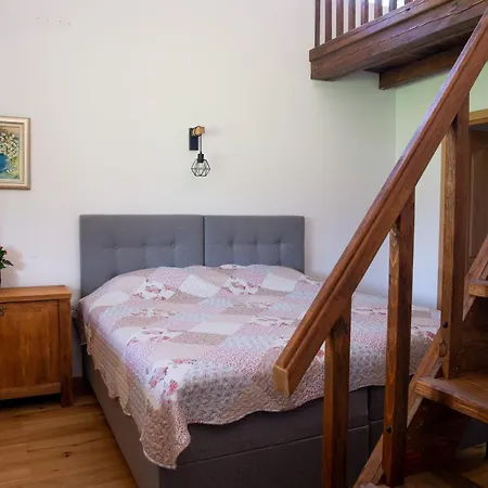 Walnut 1 * Deredzhik-Koy