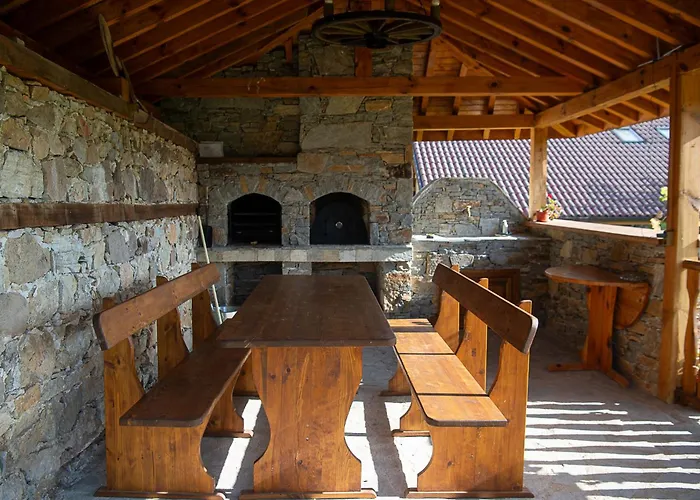 Луксозна вила Walnut 1