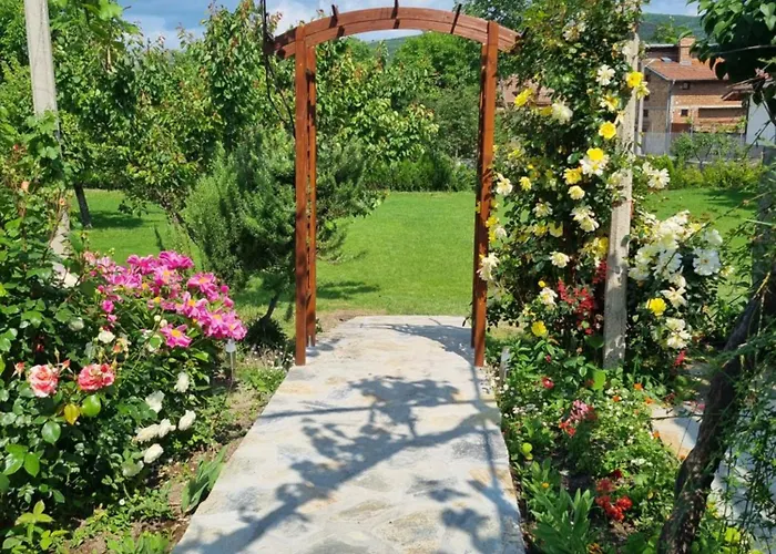 Луксозна вила Walnut 1